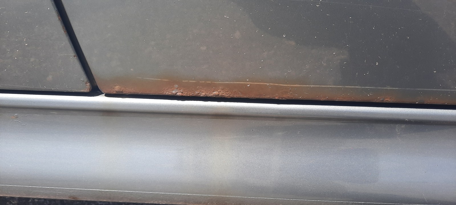 Detail kosmetického stavu karoserie číslo 6